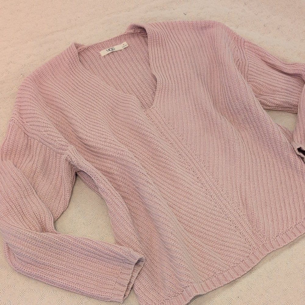 Ugg Cotton Stitch V Neck Sweater